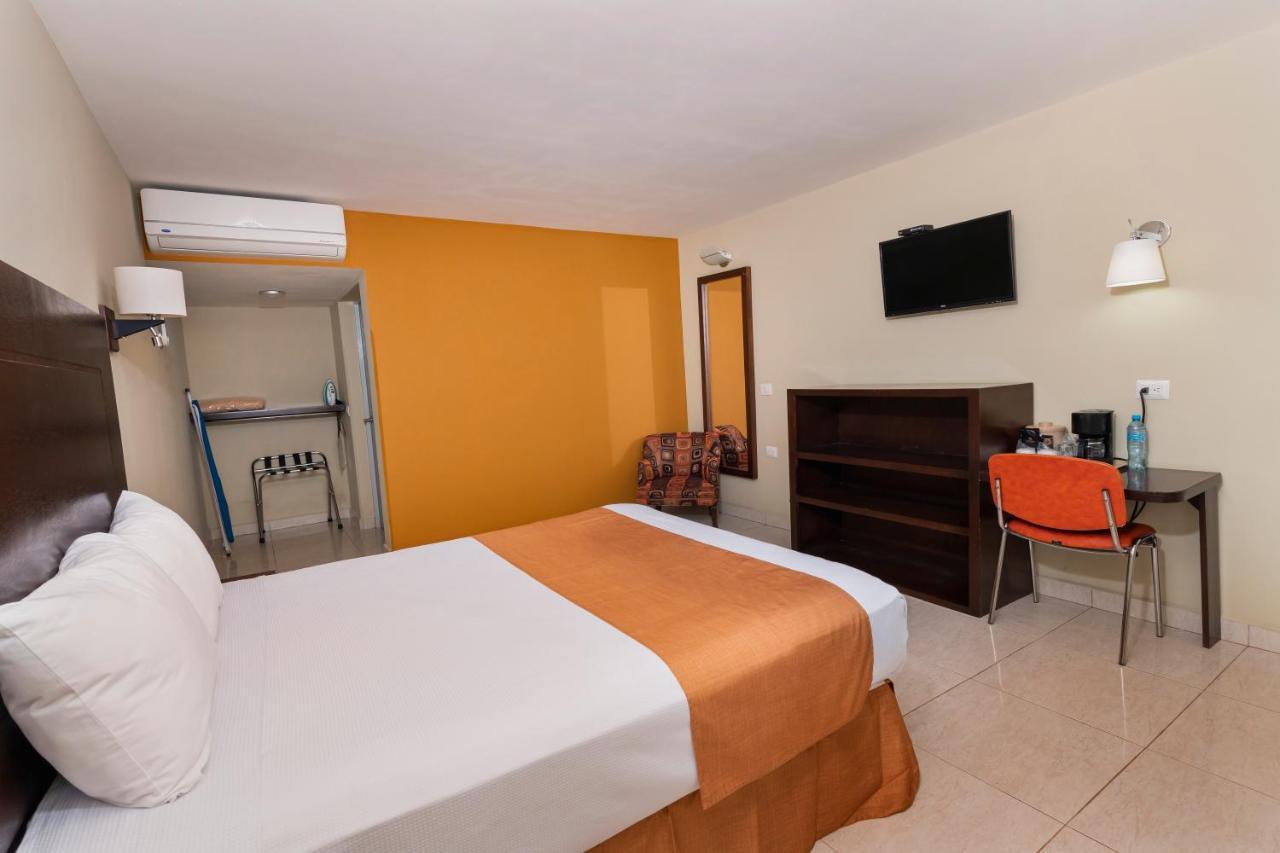 Heroica Caborca El Camino Hotel & Suites מראה חיצוני תמונה
