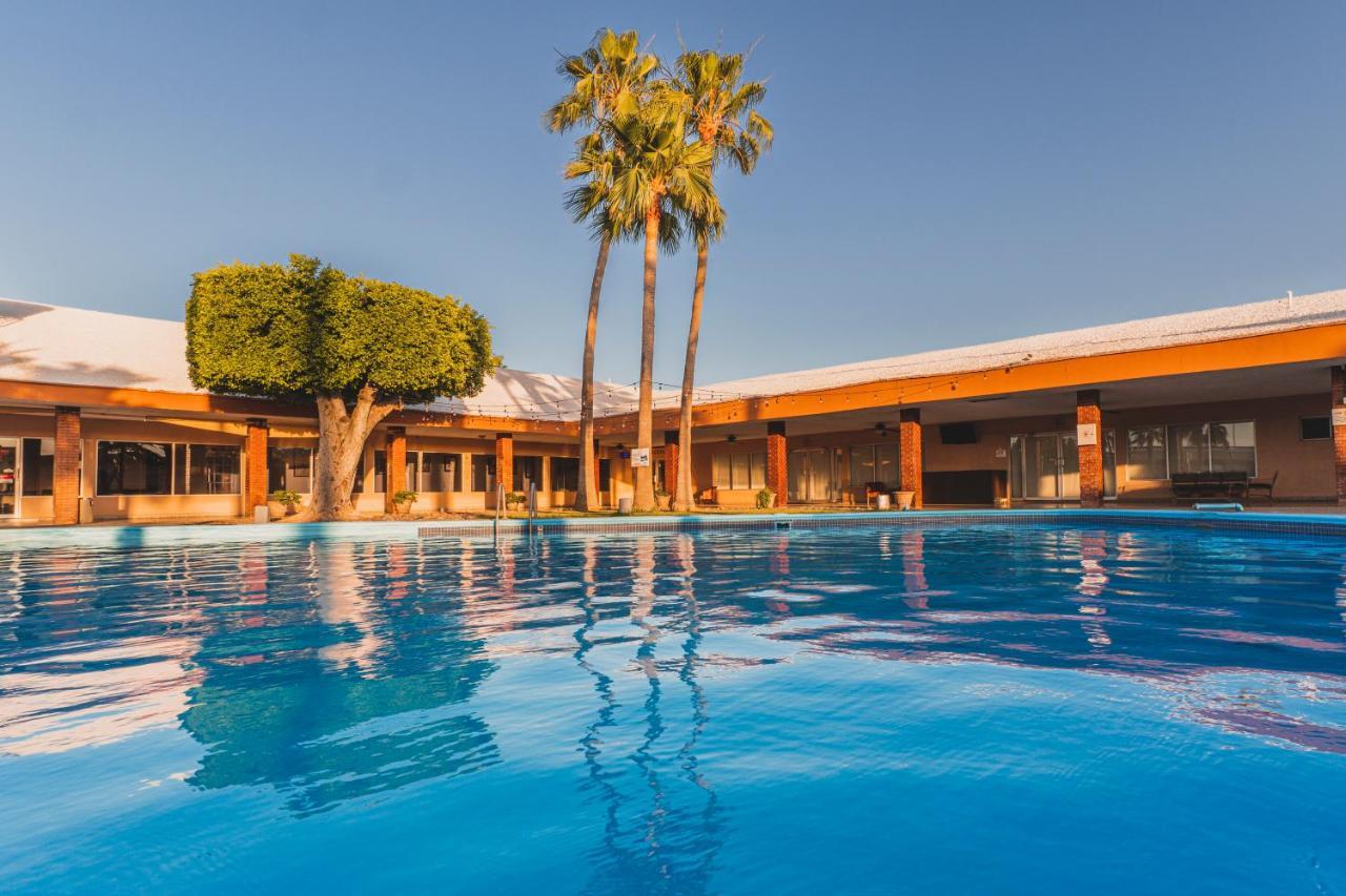 Heroica Caborca El Camino Hotel & Suites מראה חיצוני תמונה